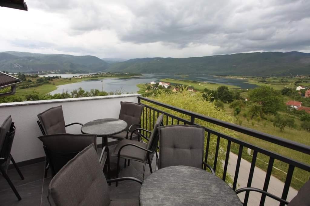 Apartmani Venecia Prozor ภายนอก รูปภาพ