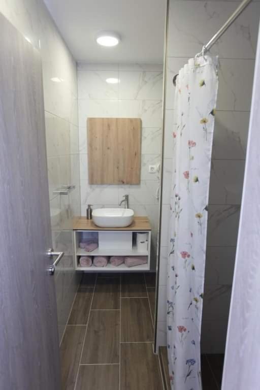 Apartmani Venecia Prozor ภายนอก รูปภาพ