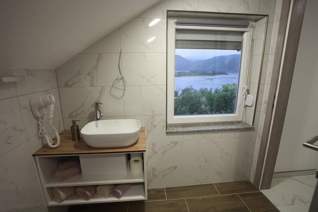 Apartmani Venecia Prozor ภายนอก รูปภาพ