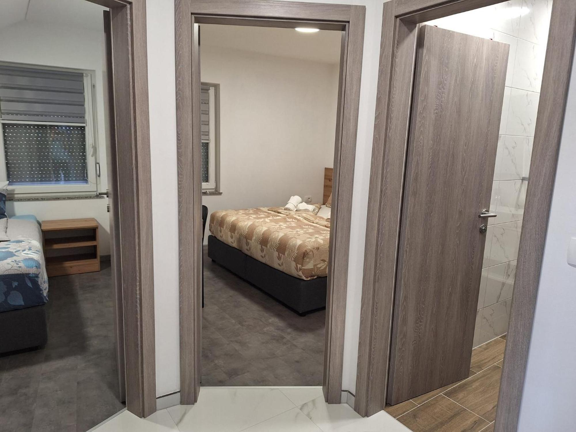 Apartmani Venecia Prozor ภายนอก รูปภาพ
